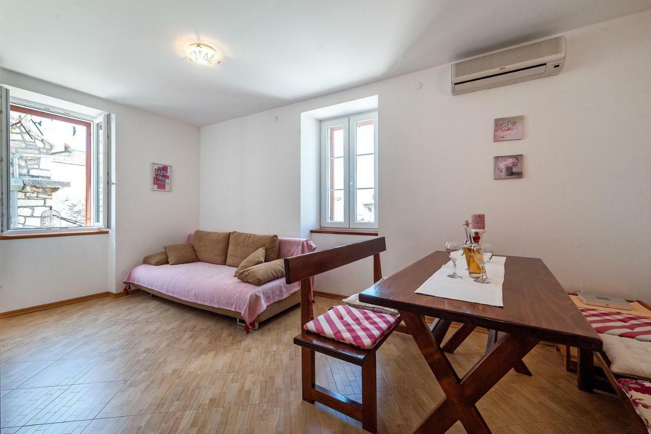 Apartmani Aligator Primošten Exteriér fotografie